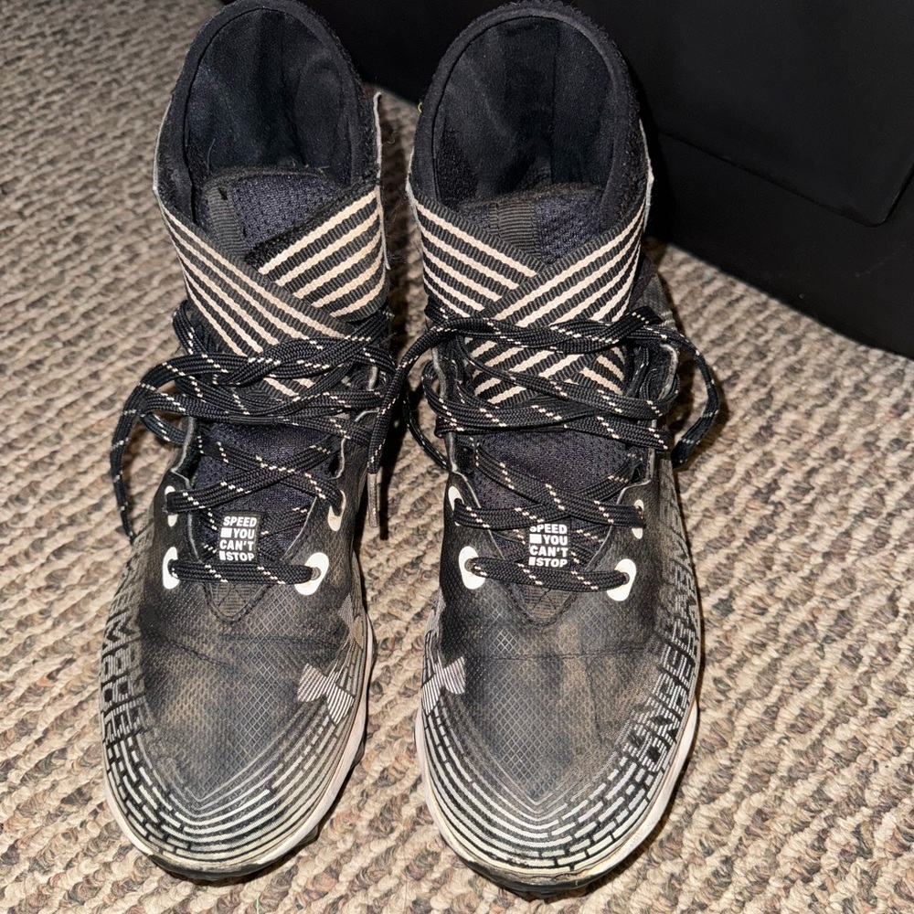 Under Armour Highlight Franchise Football Cleats Youth